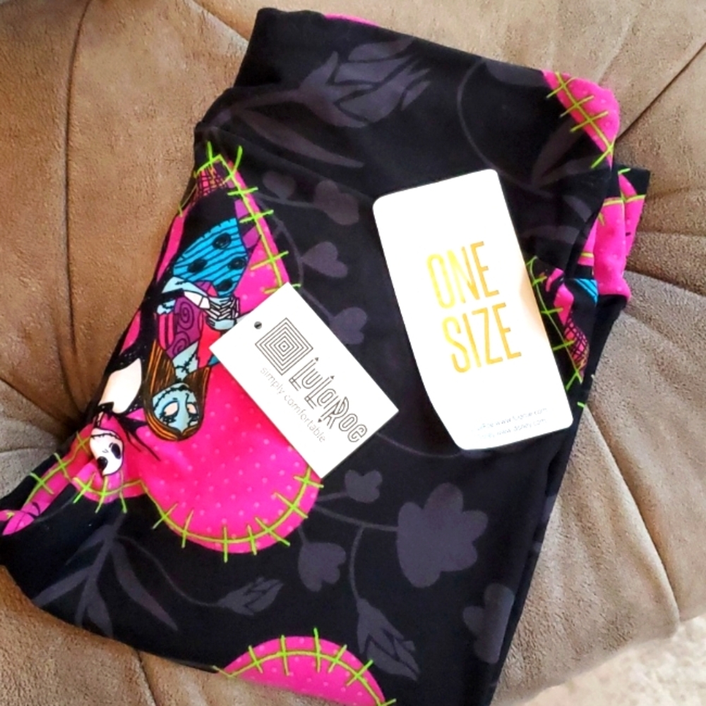 BN Nightmare Before Christmas LuLaRoe LLR OS Leggings Jack & Sally Valentine